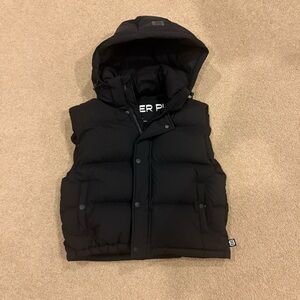 Aritzia super puff vest